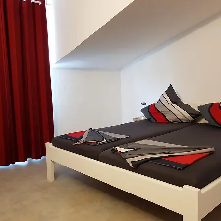 فندق Casa Ingrid *